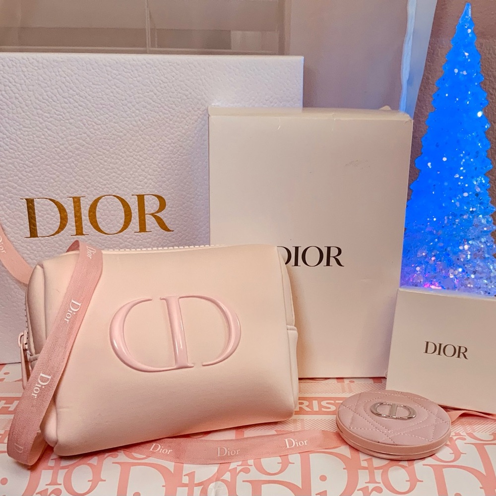“Host Pick” Dior Pouch With Dior Compact Mirror